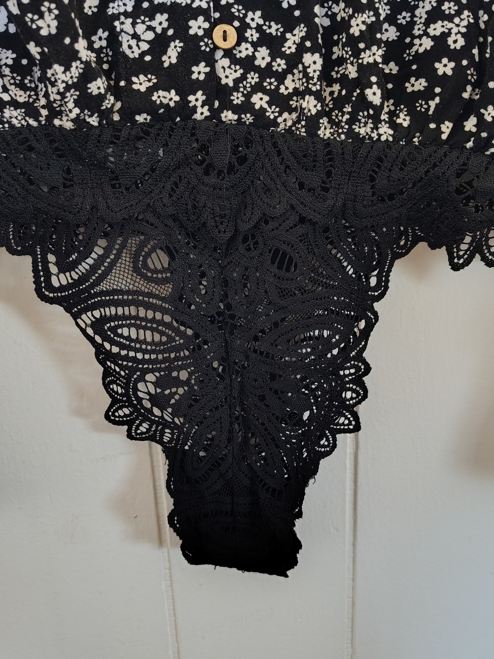 Free People Black and White Floral Button Front Blouse Size XS. - Picture 4 of 11